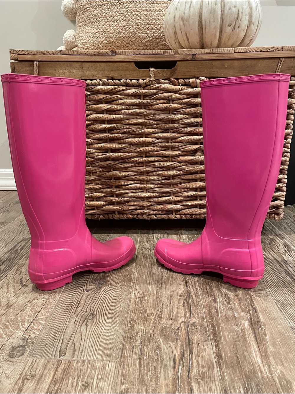 Hunter Women's Tall Rain Boots in Hot Pink size 5 - Picture 4 of 5